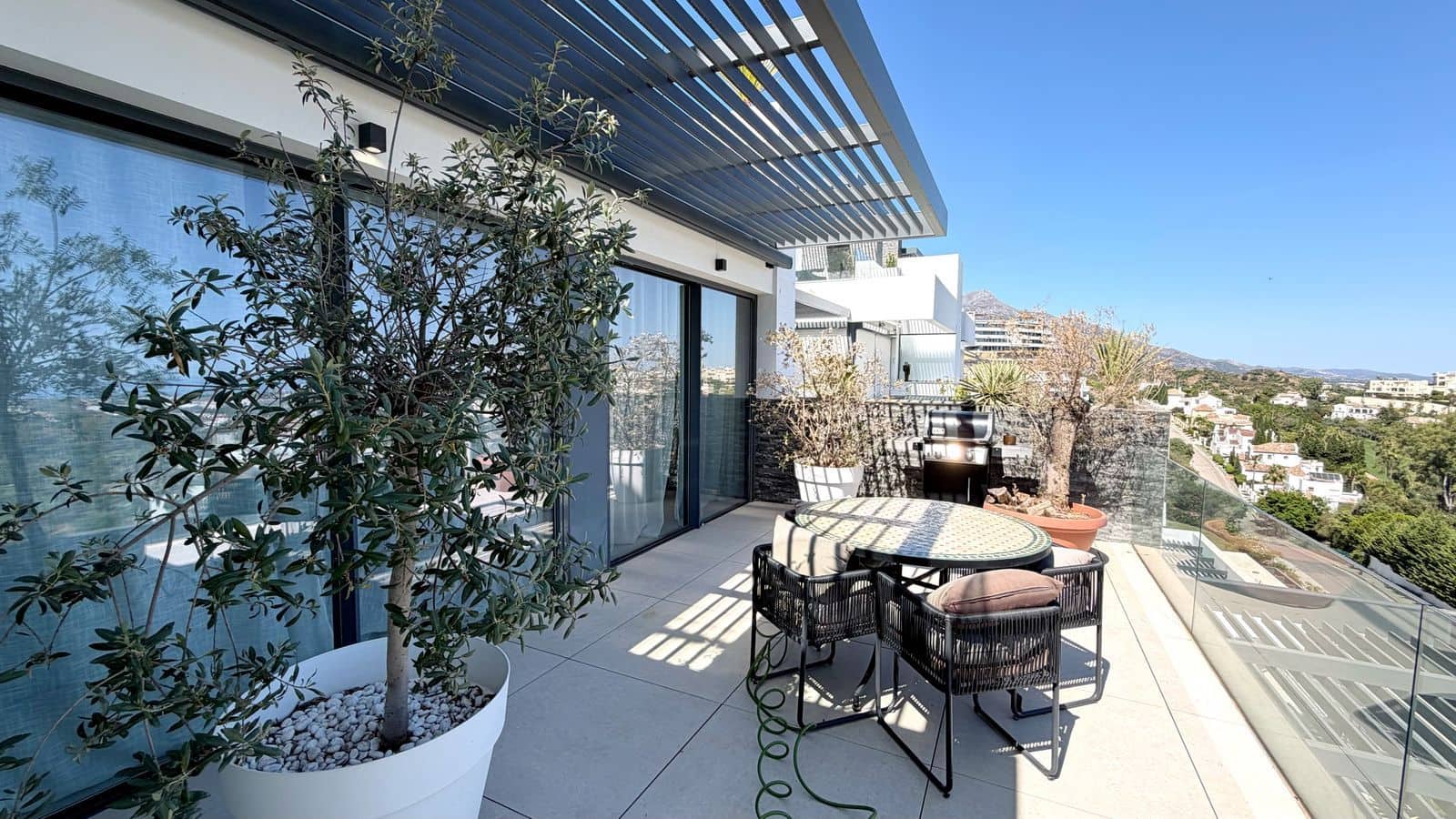 2 slaapkamer Appartement te koop in La Quinta - € 650.000 (Ref: 9952111)