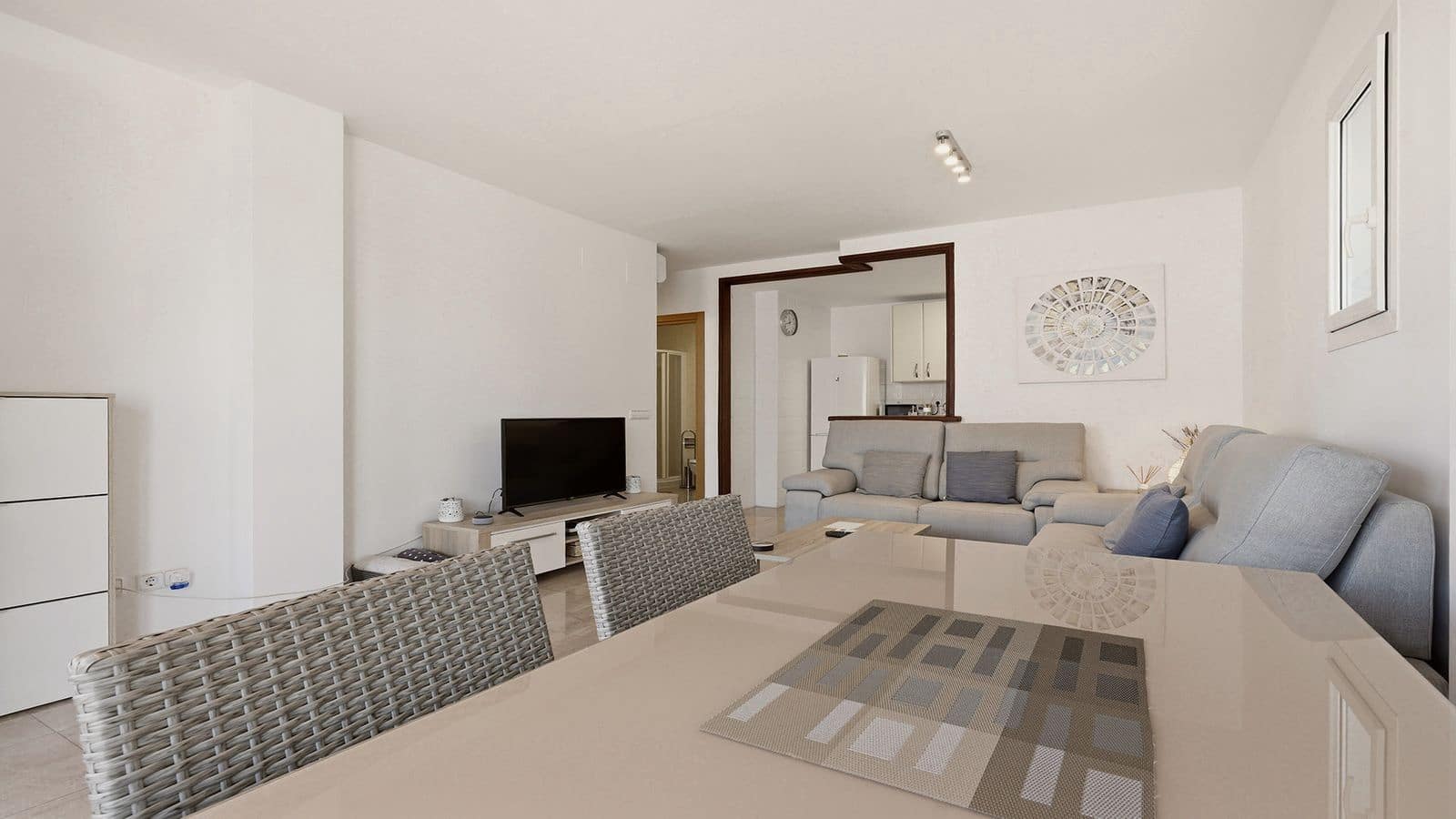 2 slaapkamer Appartement te koop in Manilva - € 280.000 (Ref: 9952113)