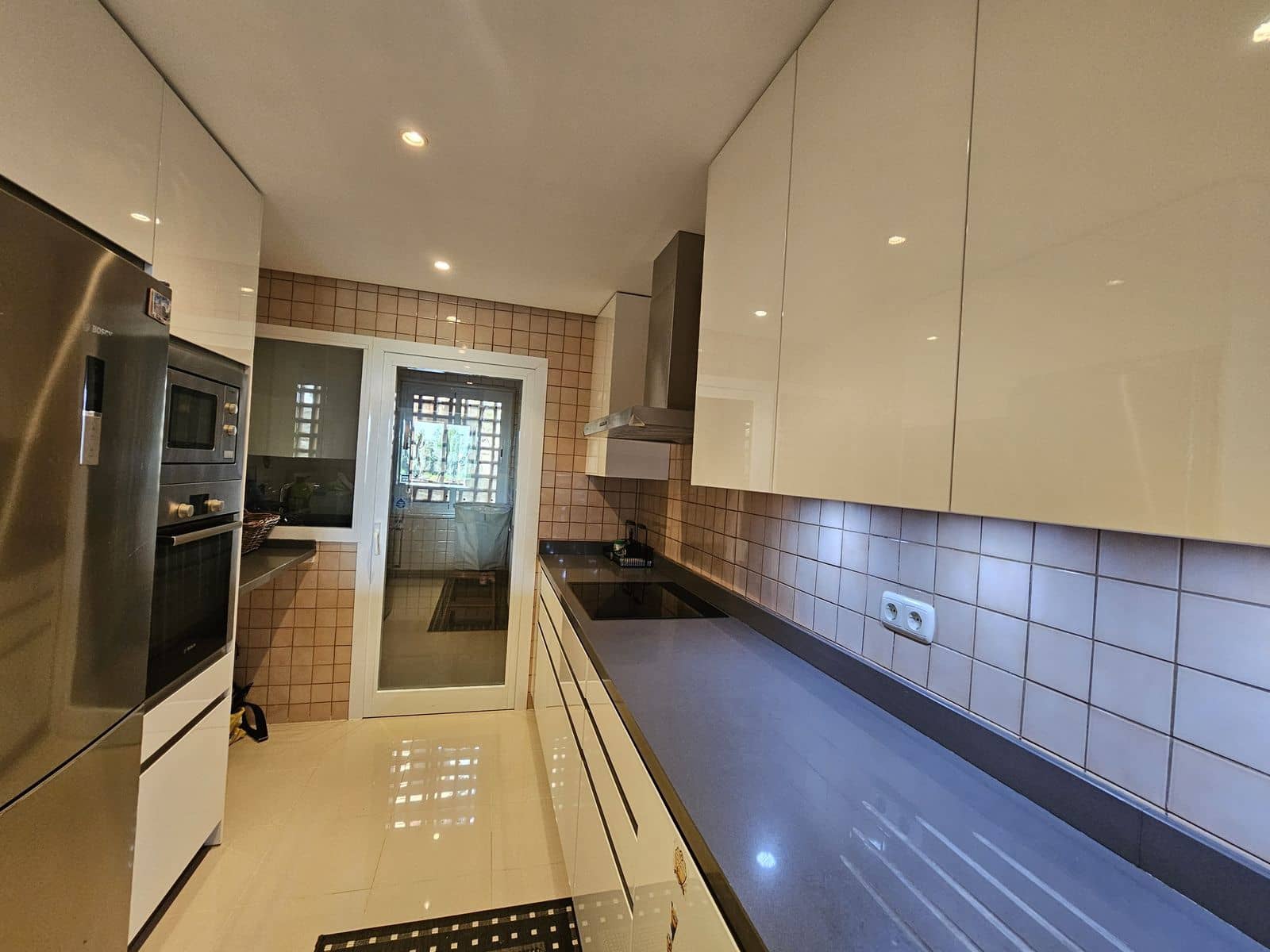 2 sypialnia Apartament na sprzedaż w Nueva Andalucia - 565 000 € (Ref: 9952116)