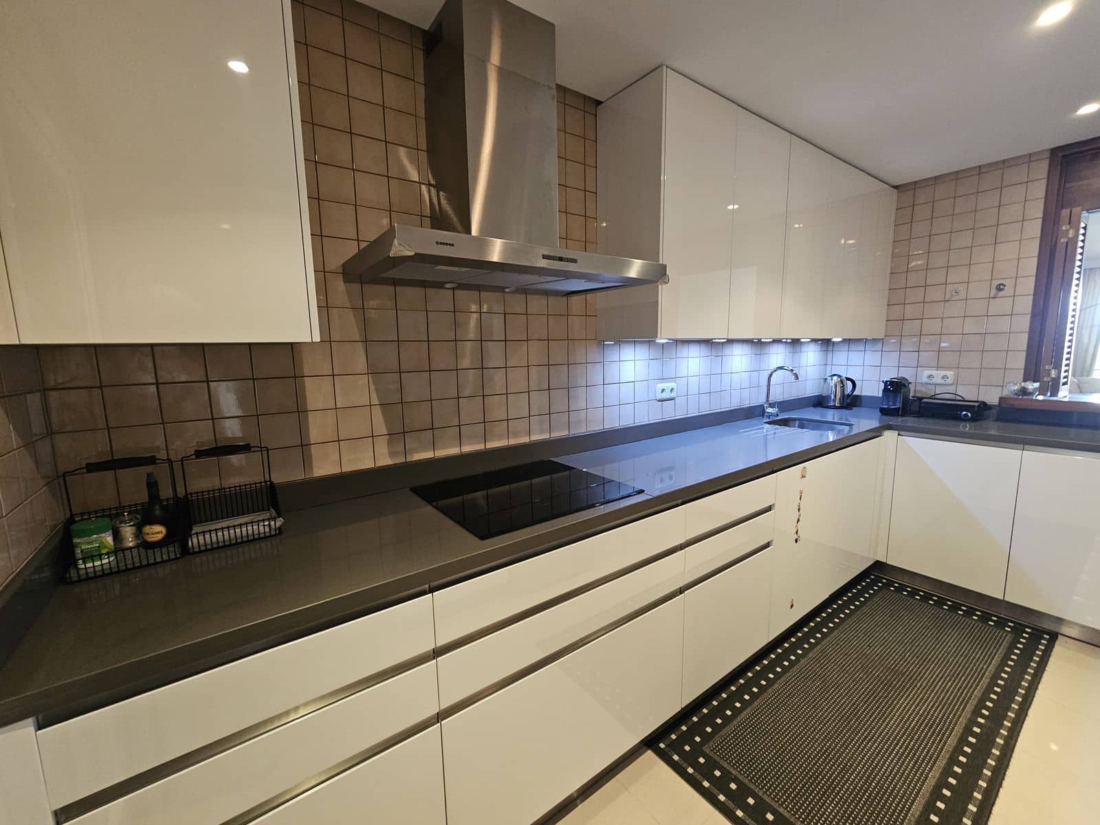2 sypialnia Apartament na sprzedaż w Nueva Andalucia - 565 000 € (Ref: 9952116)