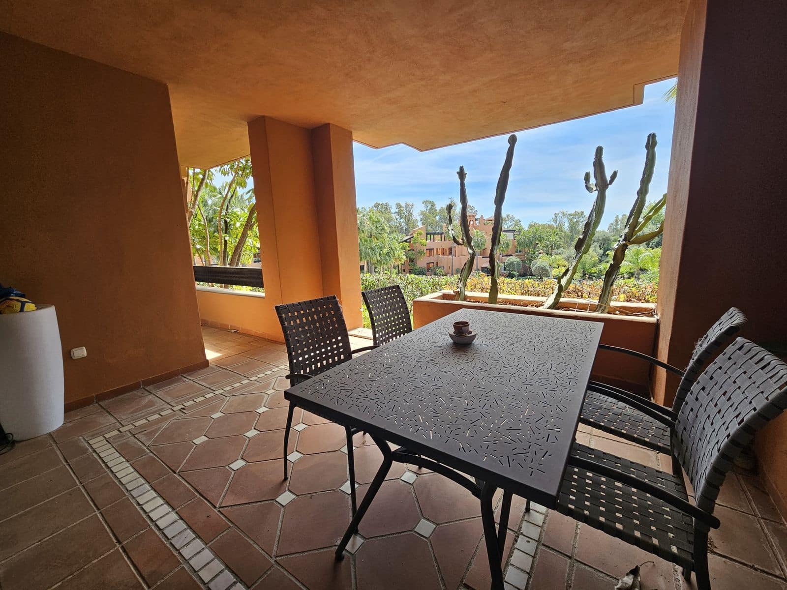2 sypialnia Apartament na sprzedaż w Nueva Andalucia - 565 000 € (Ref: 9952116)