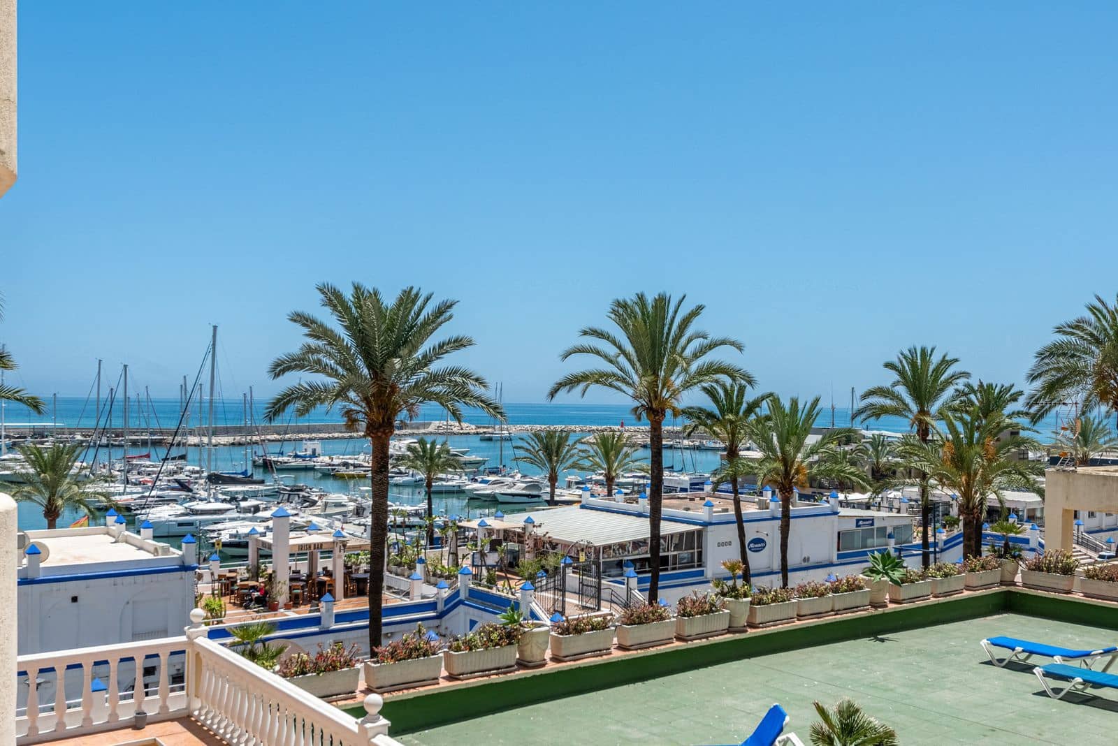 1 slaapkamer Appartement te koop in Estepona - € 329.000 (Ref: 9952121)