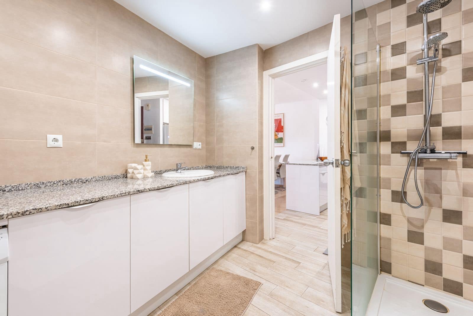 1 slaapkamer Appartement te koop in Estepona - € 329.000 (Ref: 9952121)
