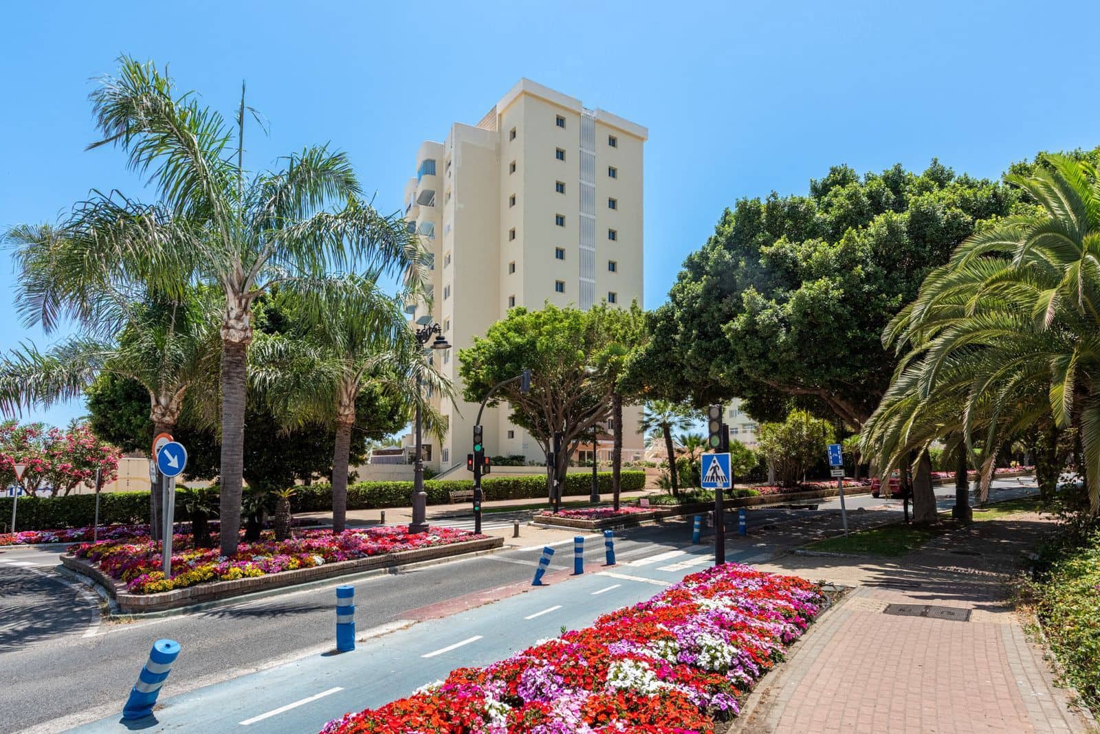 1 slaapkamer Appartement te koop in Estepona - € 329.000 (Ref: 9952121)
