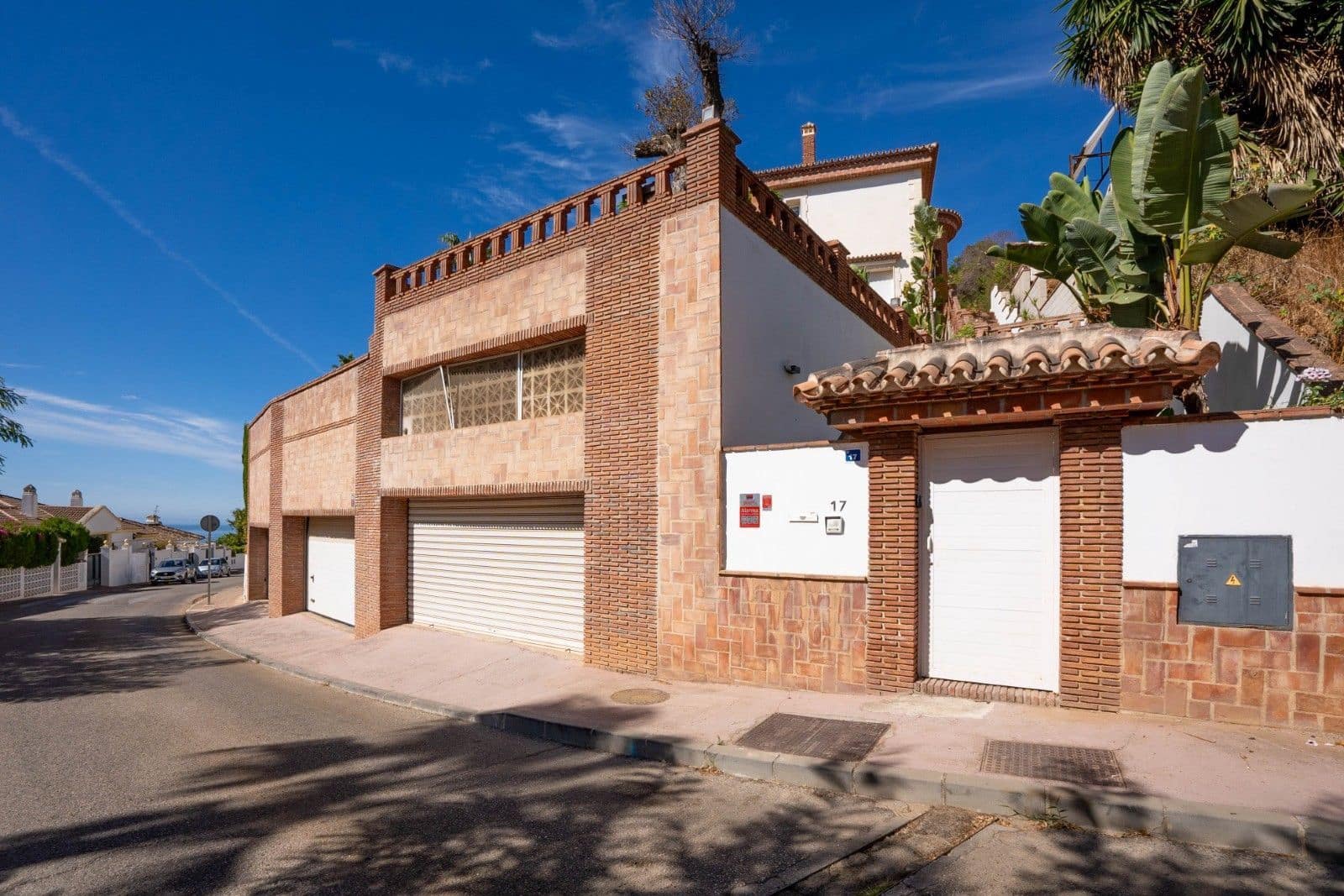 6 Zimmer Villa zu verkaufen in Riviera del Sol - 1.795.000 € (Ref: 9952125)