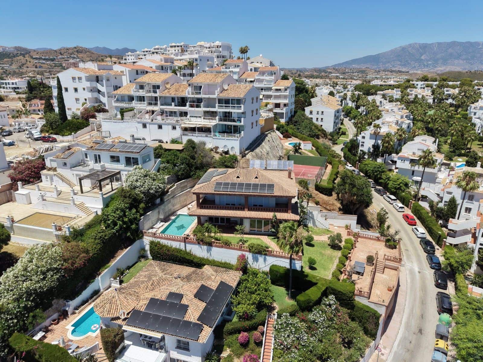6 Zimmer Villa zu verkaufen in Riviera del Sol - 1.795.000 € (Ref: 9952125)