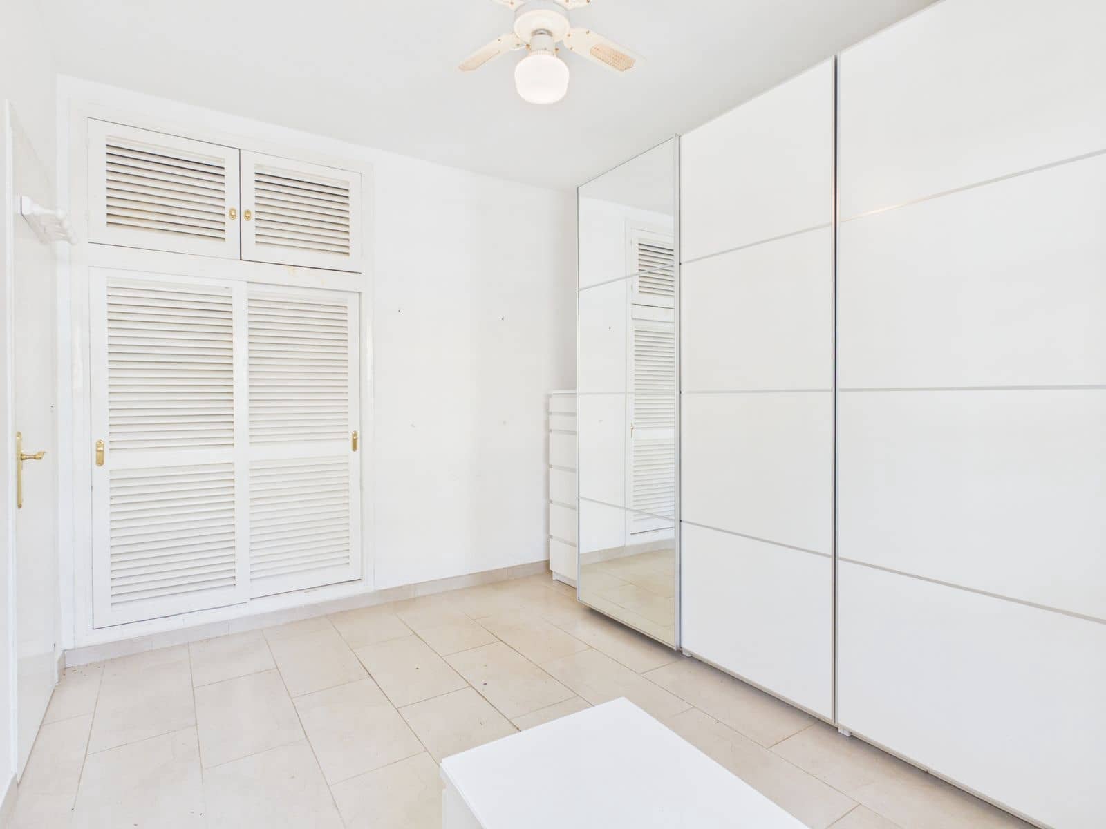 1 makuuhuone Huoneisto myytävänä paikassa Estepona - 295 000 € (Ref: 9952130)