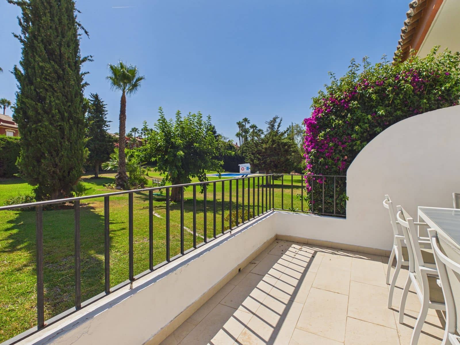 1 makuuhuone Huoneisto myytävänä paikassa Estepona - 295 000 € (Ref: 9952130)
