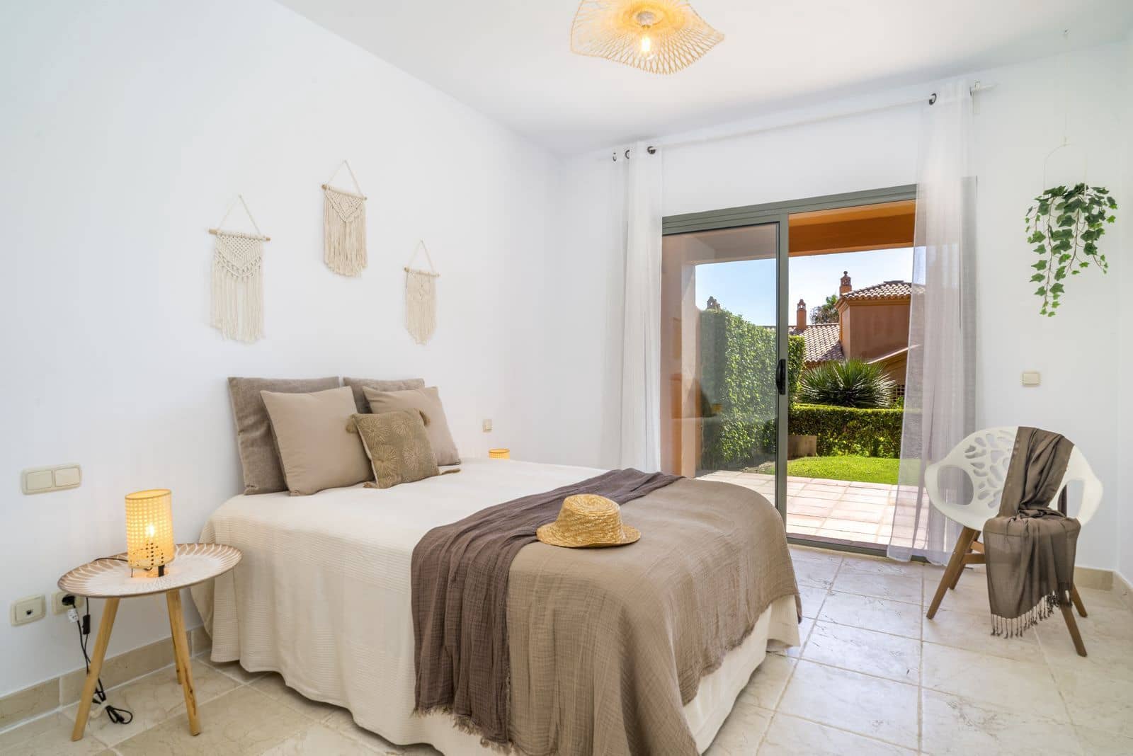2 soverom Leilighet til salgs i Atalaya-Isdabe - € 430 000 (Ref: 9952136)