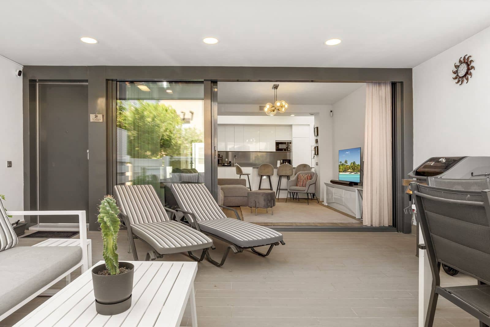 4 bedroom Semi-detached Villa for sale in Cancelada - € 645,000 (Ref: 9952138)