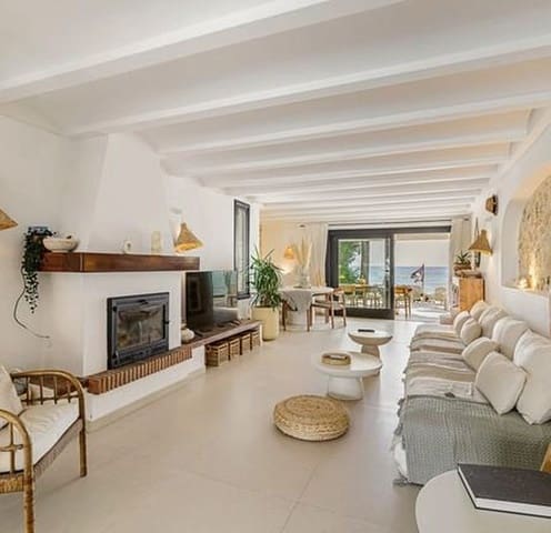 6 soveværelse Villa til salg i Bahía Dorada, Estepona - € 2.700.000 (Ref: 9952141)