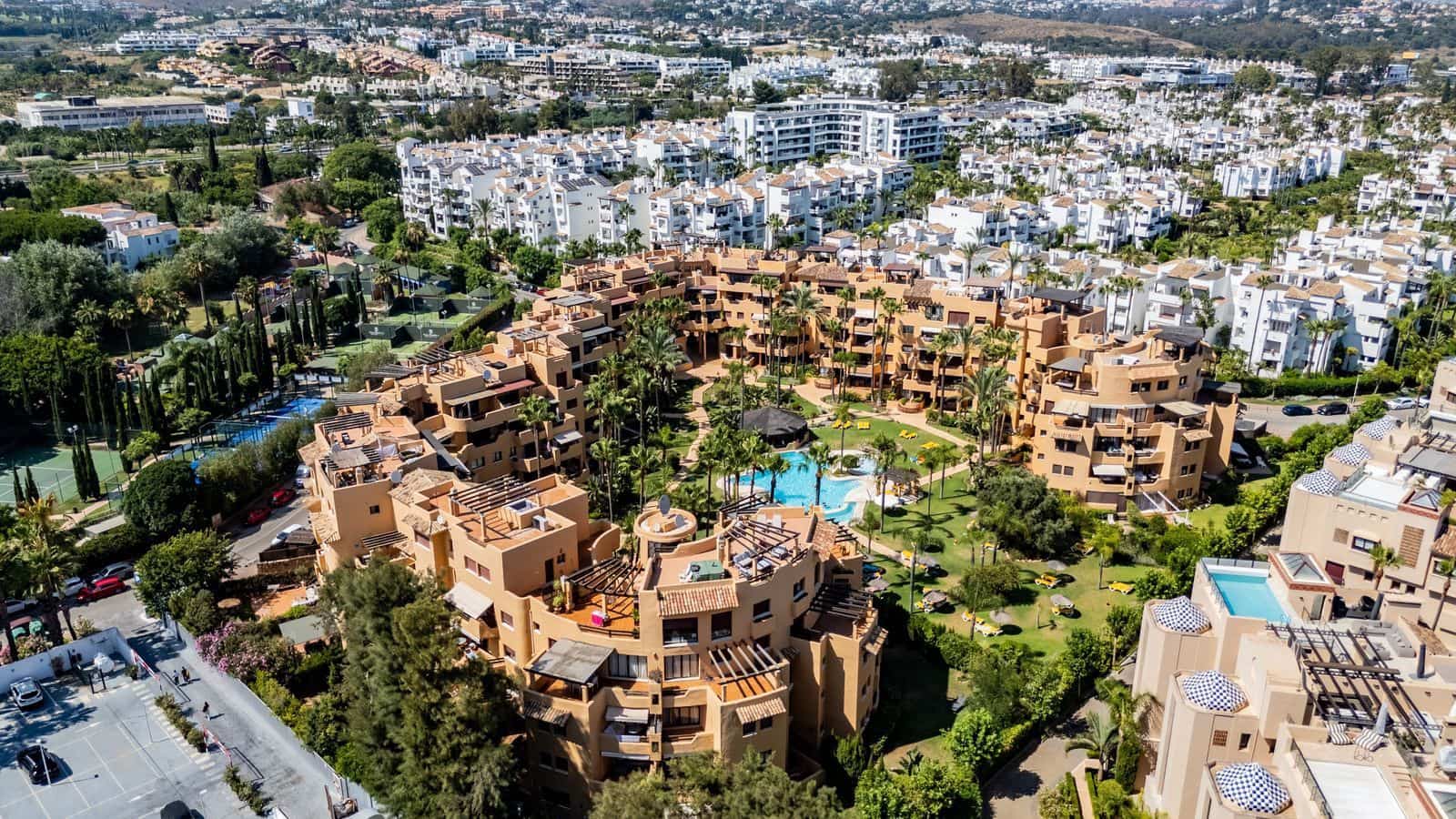 2 bedroom Apartment for sale in Costalita - € 475,000 (Ref: 9952142)