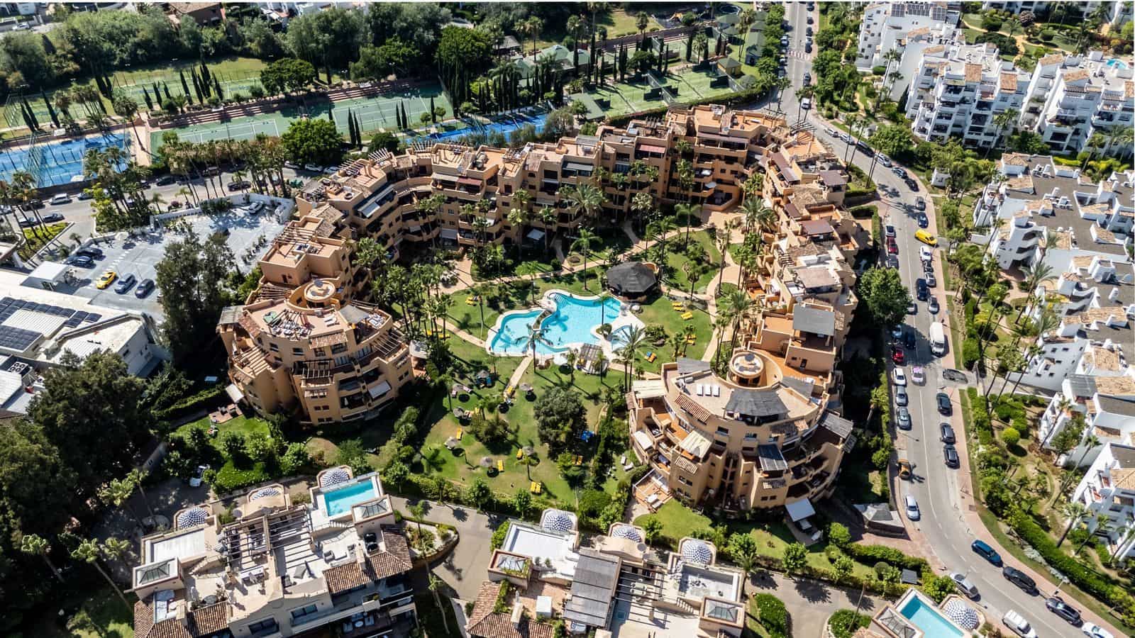 2 bedroom Apartment for sale in Costalita - € 475,000 (Ref: 9952142)