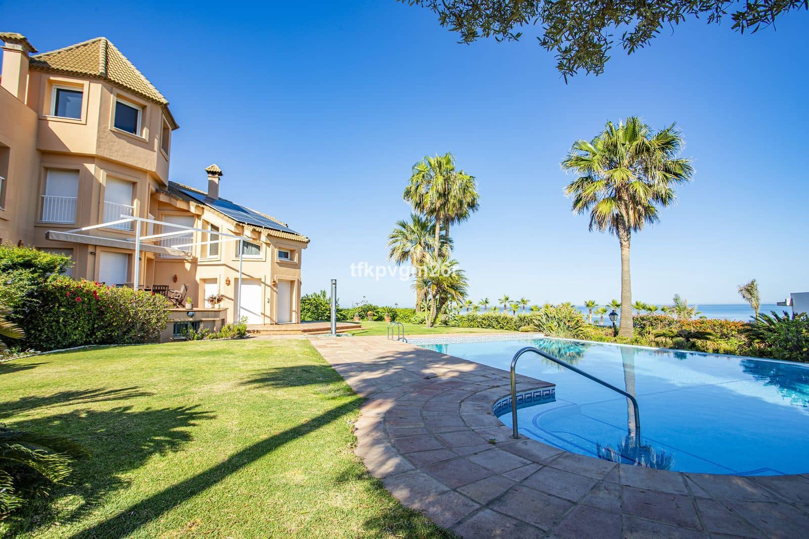 6 sovrum Villa till salu i La Alcaidesa - 2 600 000 € (Ref: 9952156)
