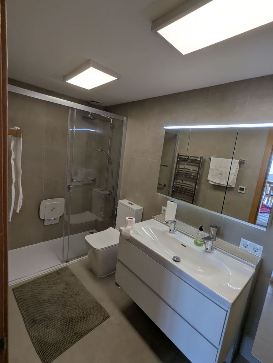 2 sovrum Takvåning till salu i Casares - 295 000 € (Ref: 9952158)