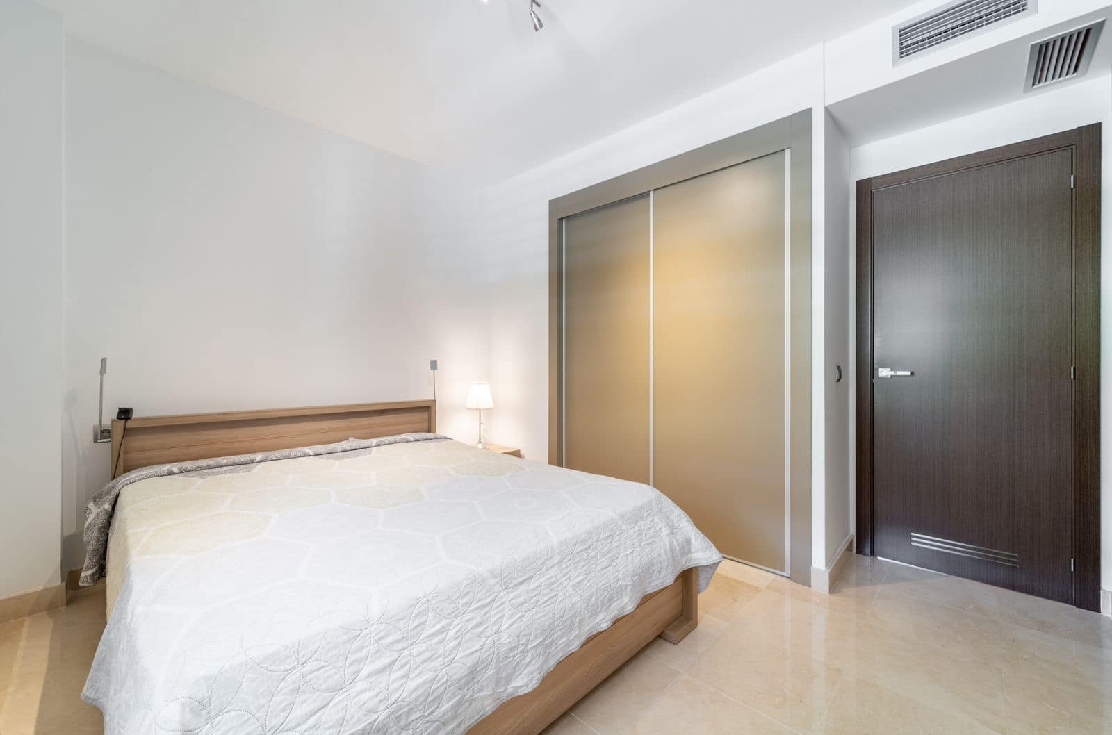 Apartamento de 2 habitaciones en Los Arqueros en venta - 549.000 € (Ref: 9952161)
