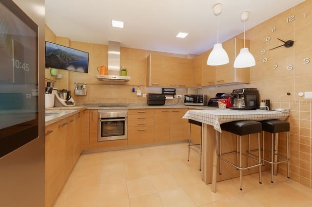 3 slaapkamer Huis te koop in Benalmadena Costa, Benalmádena - € 559.000 (Ref: 9952162)