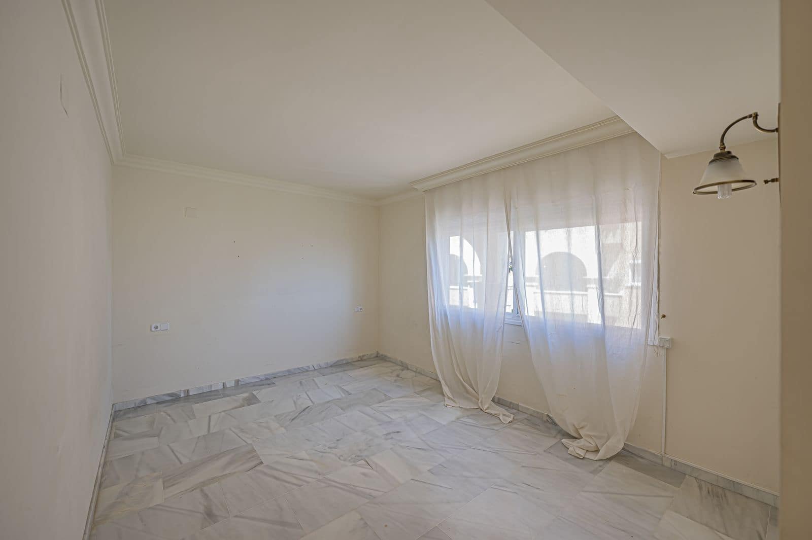 2 sypialnia Apartament na sprzedaż w Nueva Andalucia - 675 000 € (Ref: 9952163)