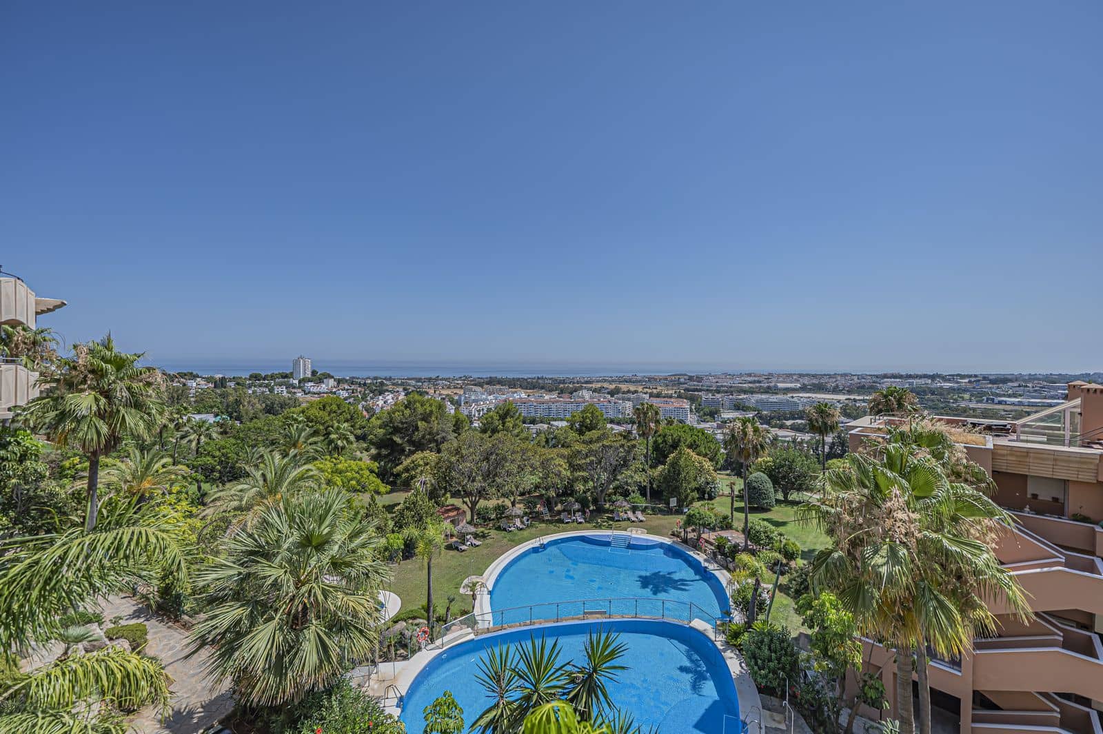 2 sypialnia Apartament na sprzedaż w Nueva Andalucia - 675 000 € (Ref: 9952163)