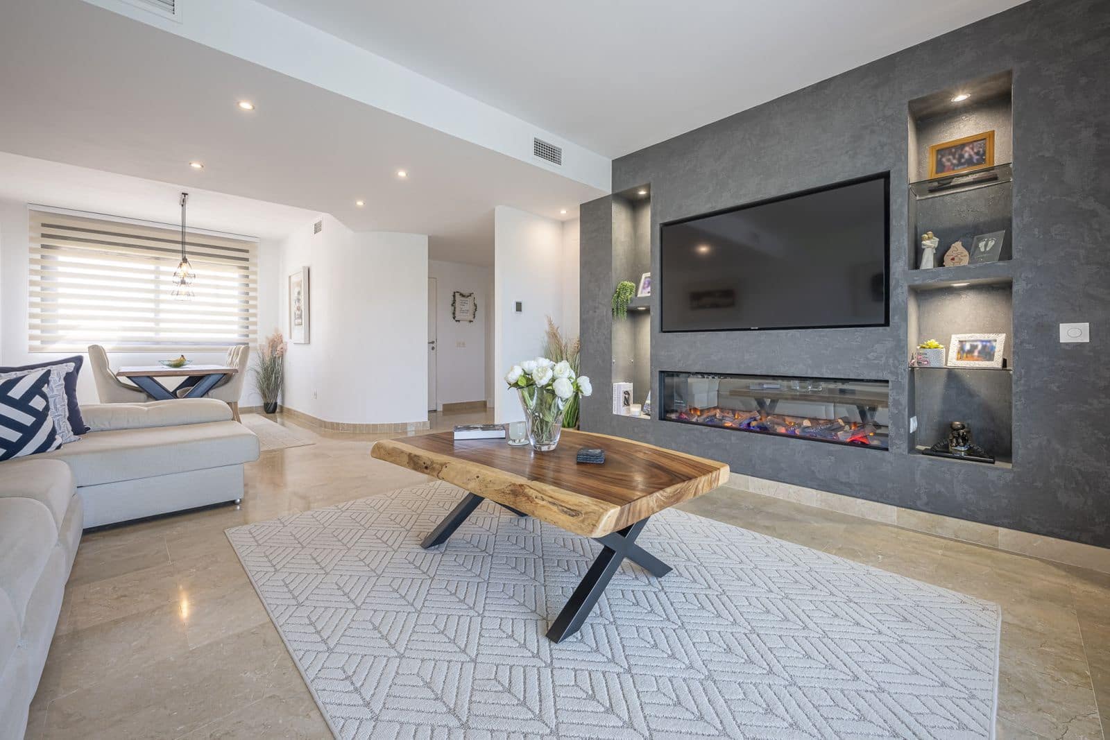 3 makuuhuone Omakotitalo myytävänä paikassa La Alcaidesa - 549 000 € (Ref: 9952165)