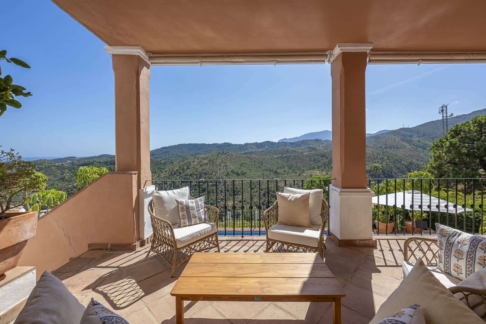 4 chambre Villa/Maison à vendre à Benahavis - 1 350 000 € (Ref: 9952177)