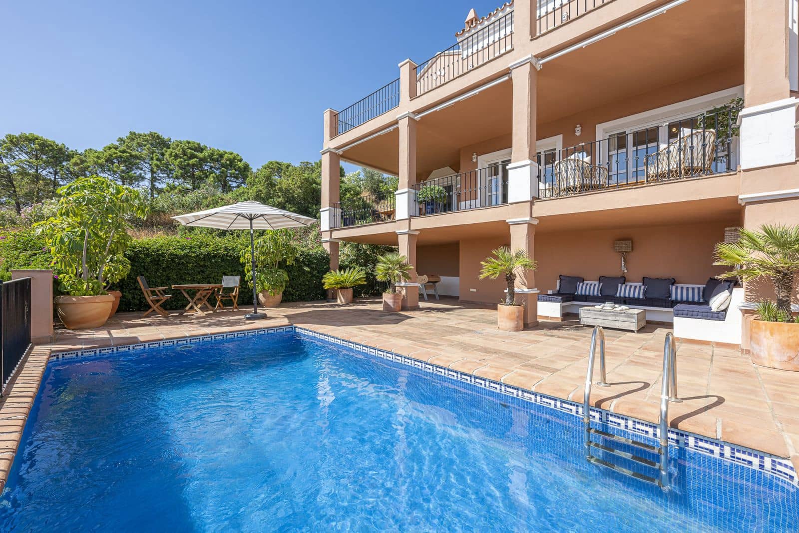 4 chambre Villa/Maison à vendre à Benahavis - 1 350 000 € (Ref: 9952177)