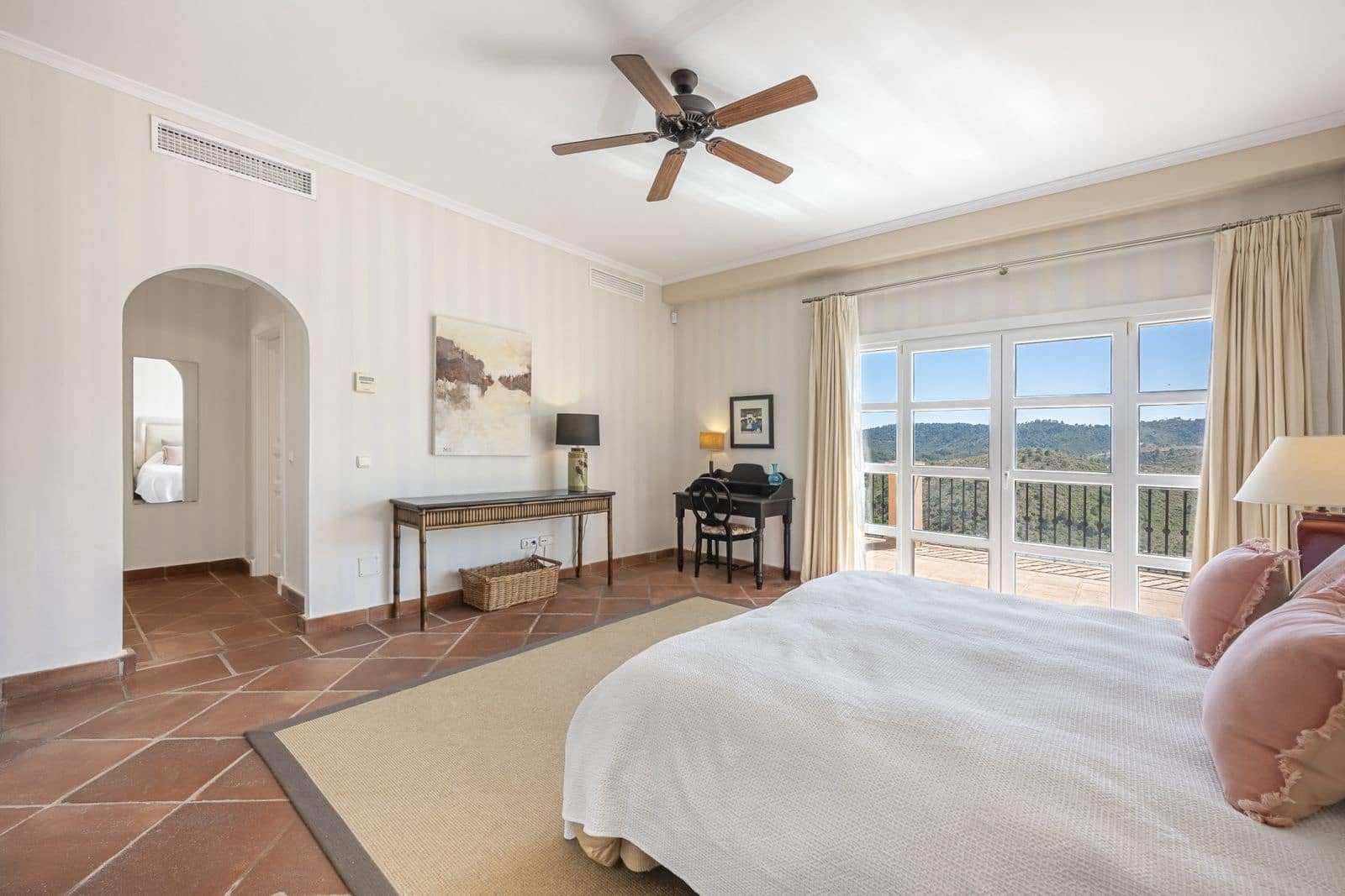 4 chambre Villa/Maison à vendre à Benahavis - 1 350 000 € (Ref: 9952177)