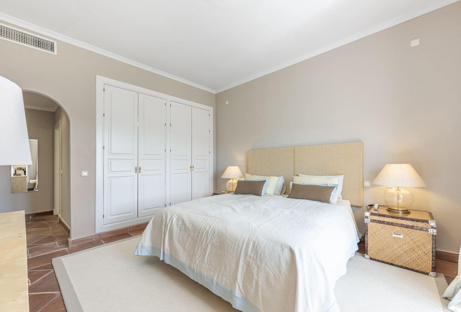 4 chambre Villa/Maison à vendre à Benahavis - 1 350 000 € (Ref: 9952177)
