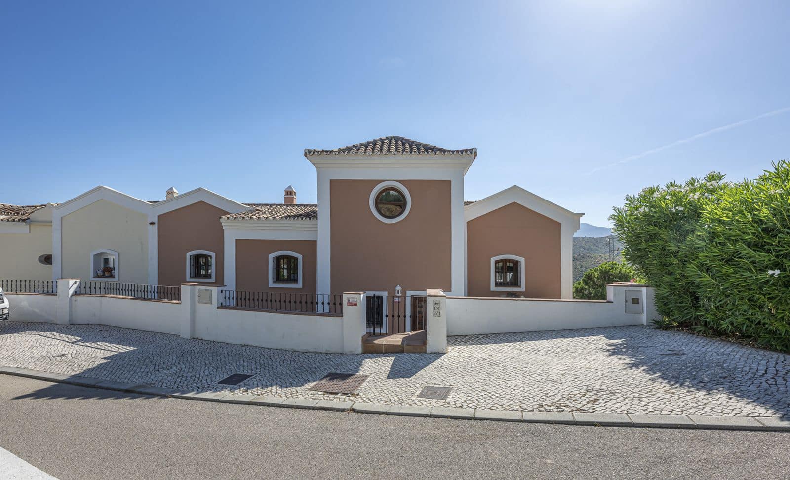 4 chambre Villa/Maison à vendre à Benahavis - 1 350 000 € (Ref: 9952177)