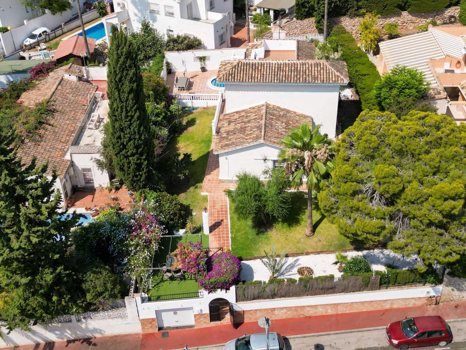 3 soveværelse Villa til salg i Calahonda - € 1.150.000 (Ref: 9952184)
