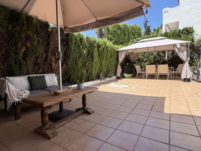 4 quarto Casa em Banda para venda em Málaga cidade - 550 000 € (Ref: 9952185)