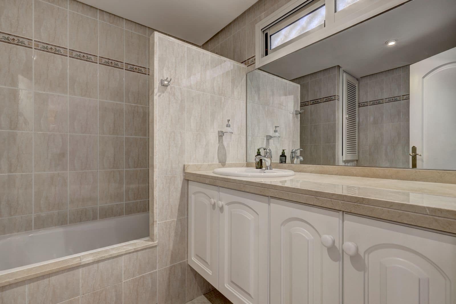 3 soverom Penthouse til salgs i Torrequebrada - € 659 000 (Ref: 9952192)