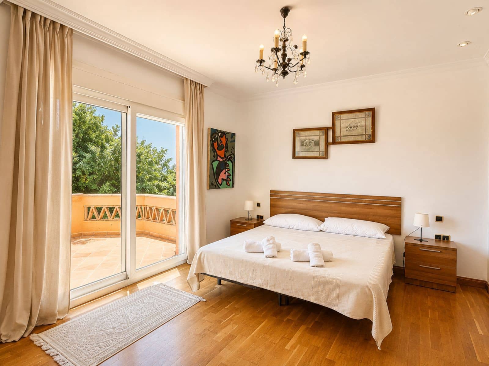 7 soveværelse Semi-Rækkehus til salg i Marbella - € 1.695.000 (Ref: 9952193)