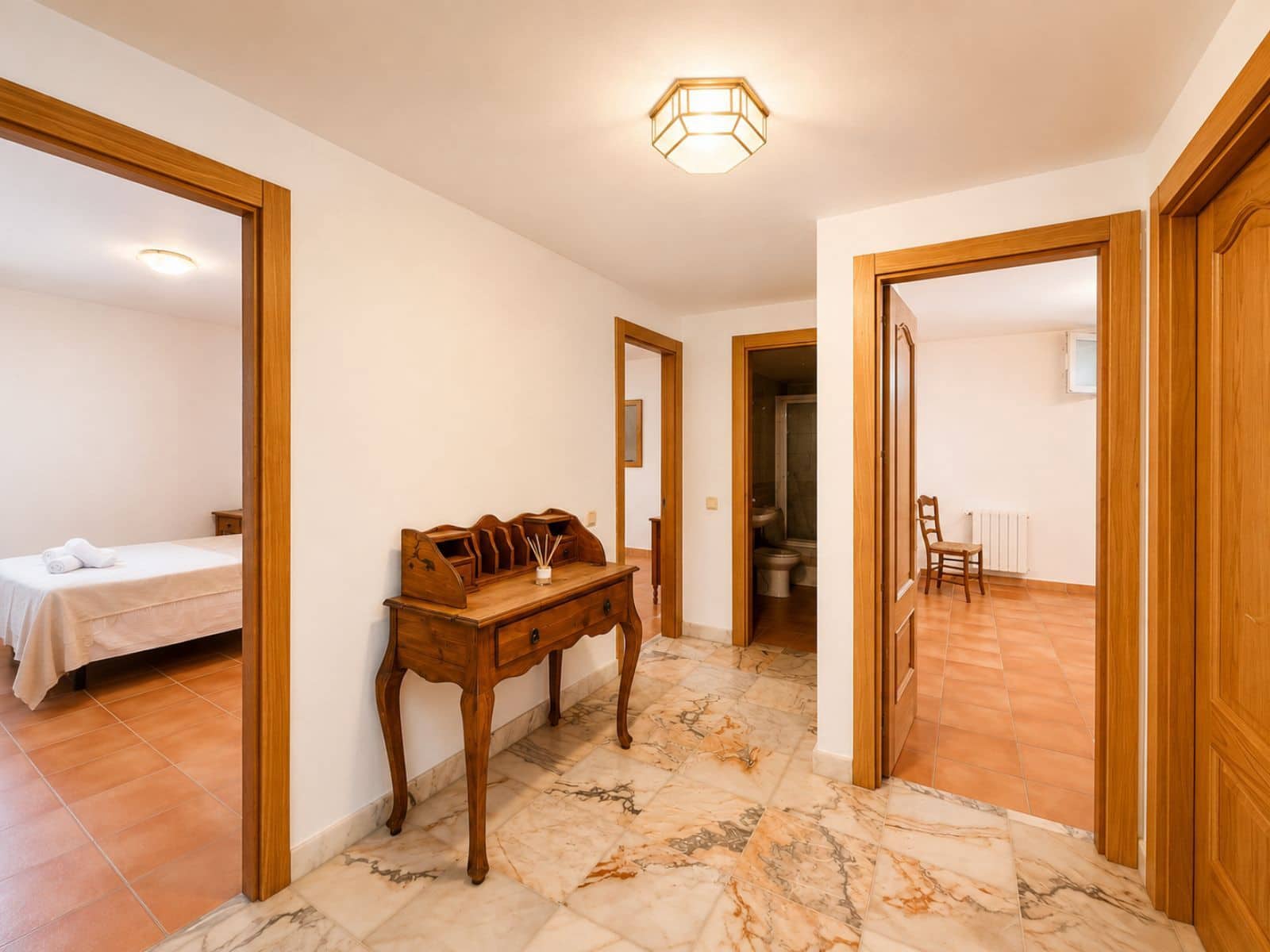 7 soveværelse Semi-Rækkehus til salg i Marbella - € 1.695.000 (Ref: 9952193)