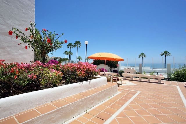 2 quarto Apartamento para venda em Puerto Banus, Marbella - 725 000 € (Ref: 9952197)