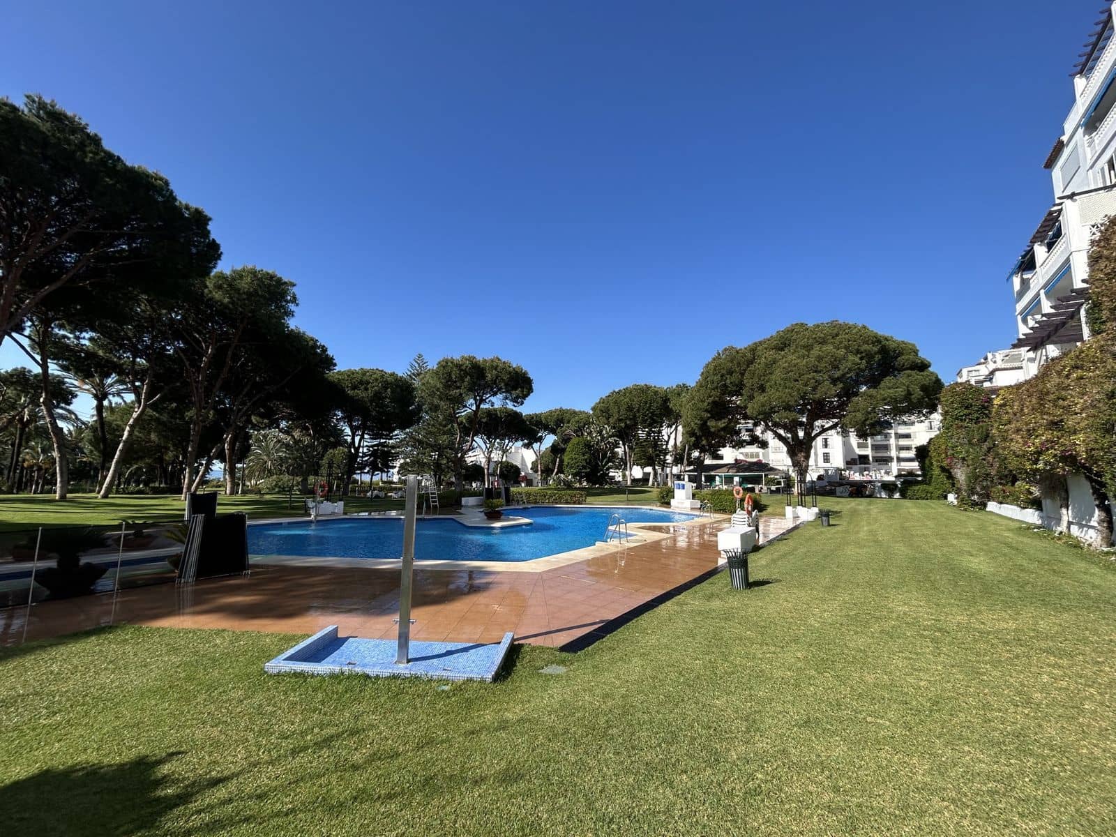 2 quarto Apartamento para venda em Puerto Banus - 725 000 € (Ref: 9952197)