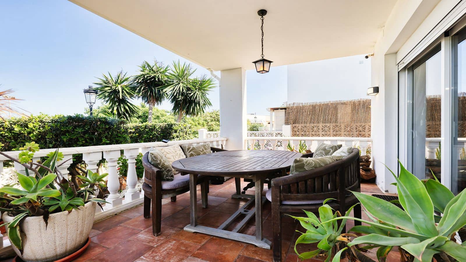 4 quarto Moradia para venda em La Duquesa / Puerto de la Duquesa - 650 000 € (Ref: 9952198)
