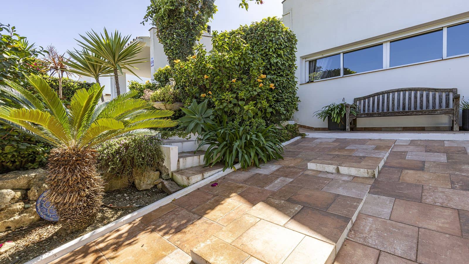 4 quarto Moradia para venda em La Duquesa / Puerto de la Duquesa - 650 000 € (Ref: 9952198)