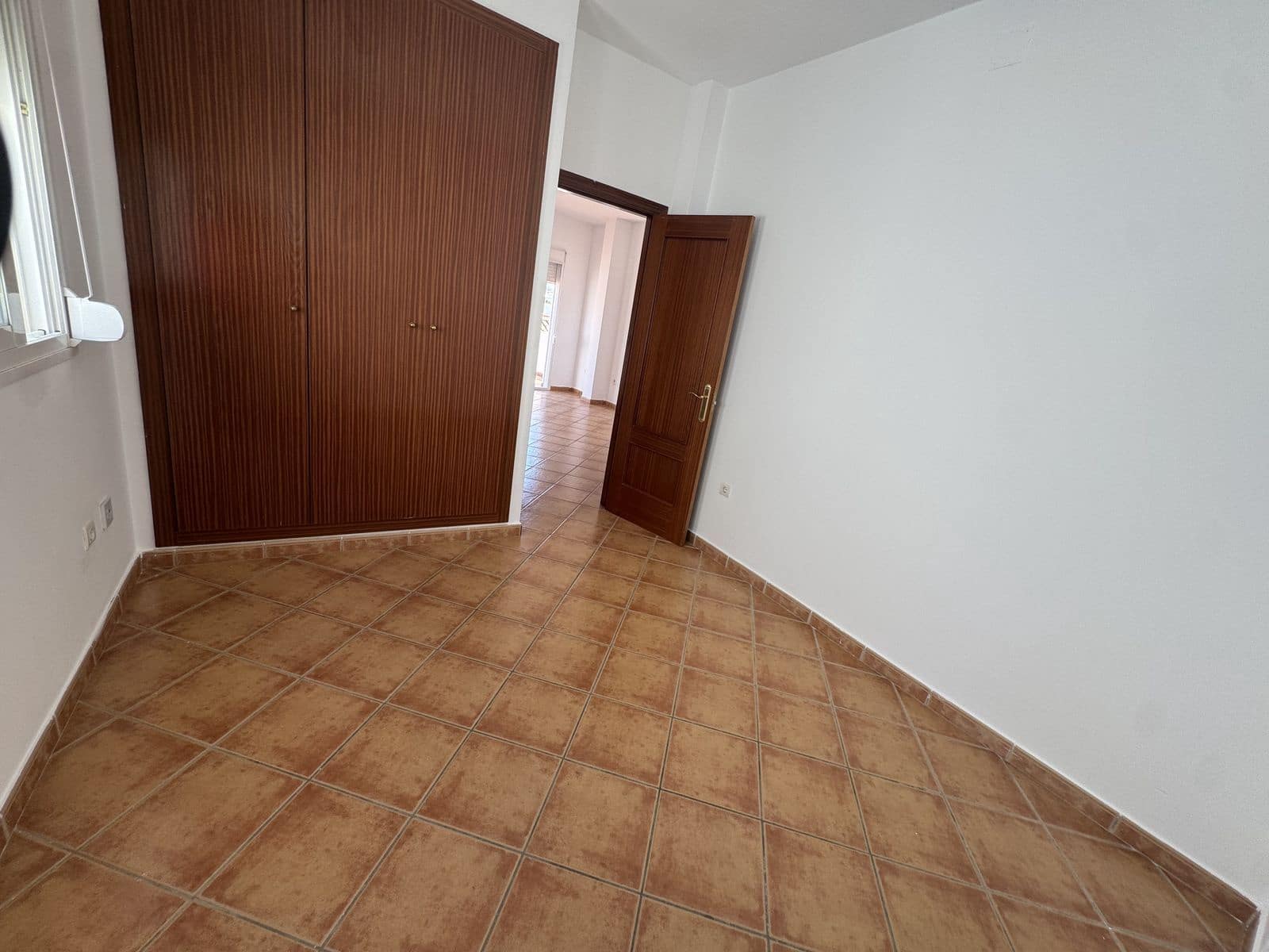 1 chambre Penthouse à vendre à Estepona - 250 000 € (Ref: 9952199)