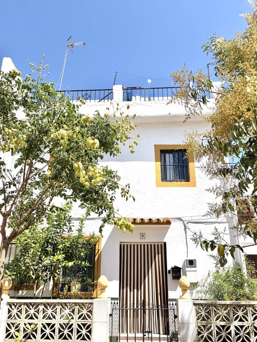 7 soverom Hus til salgs i Marbella - € 955 000 (Ref: 9952210)