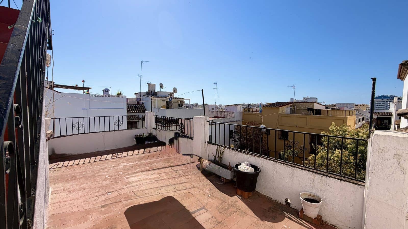 7 soverom Hus til salgs i Marbella - € 955 000 (Ref: 9952210)
