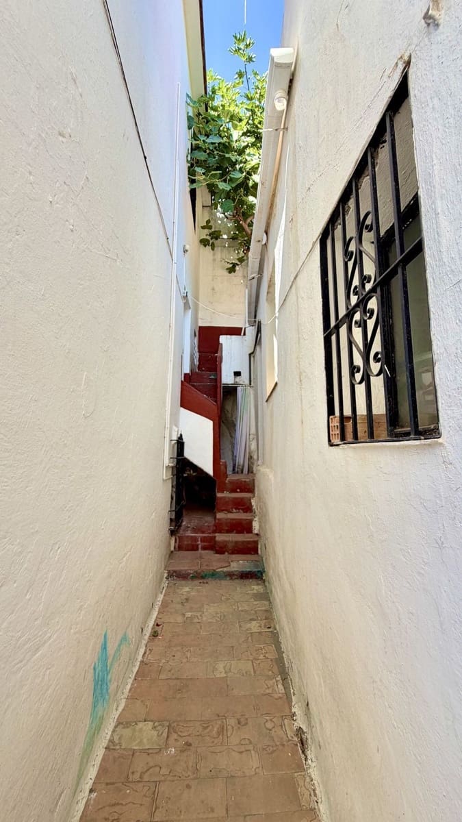 7 soverom Hus til salgs i Marbella - € 955 000 (Ref: 9952210)