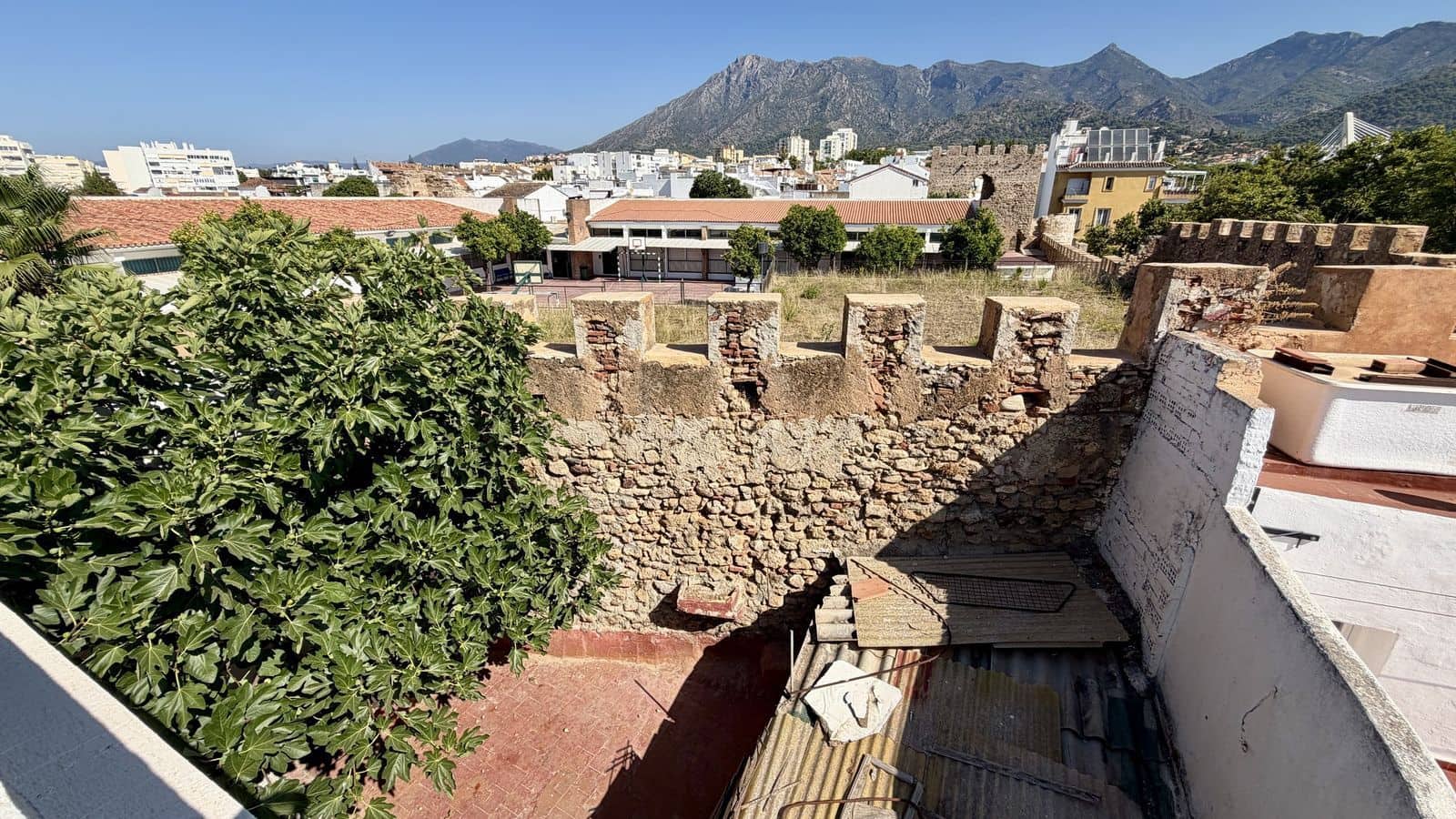 7 soverom Hus til salgs i Marbella - € 955 000 (Ref: 9952210)