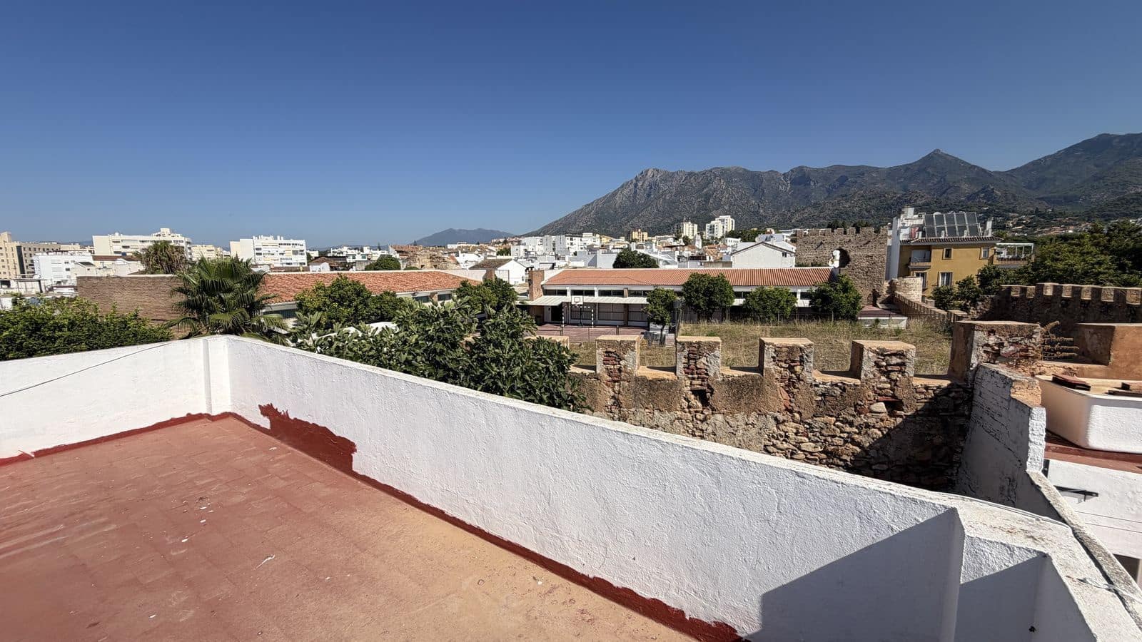 7 soverom Hus til salgs i Marbella - € 955 000 (Ref: 9952210)