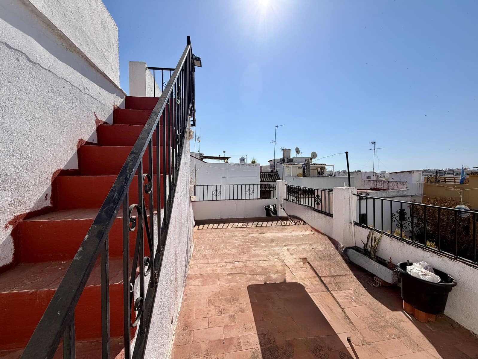 7 soverom Hus til salgs i Marbella - € 955 000 (Ref: 9952210)