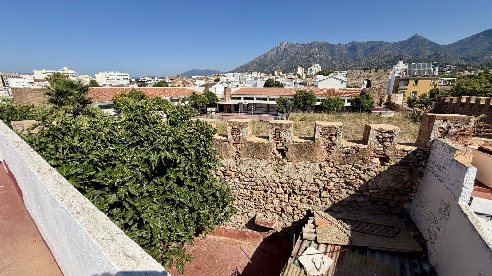 7 soverom Hus til salgs i Marbella - € 955 000 (Ref: 9952210)