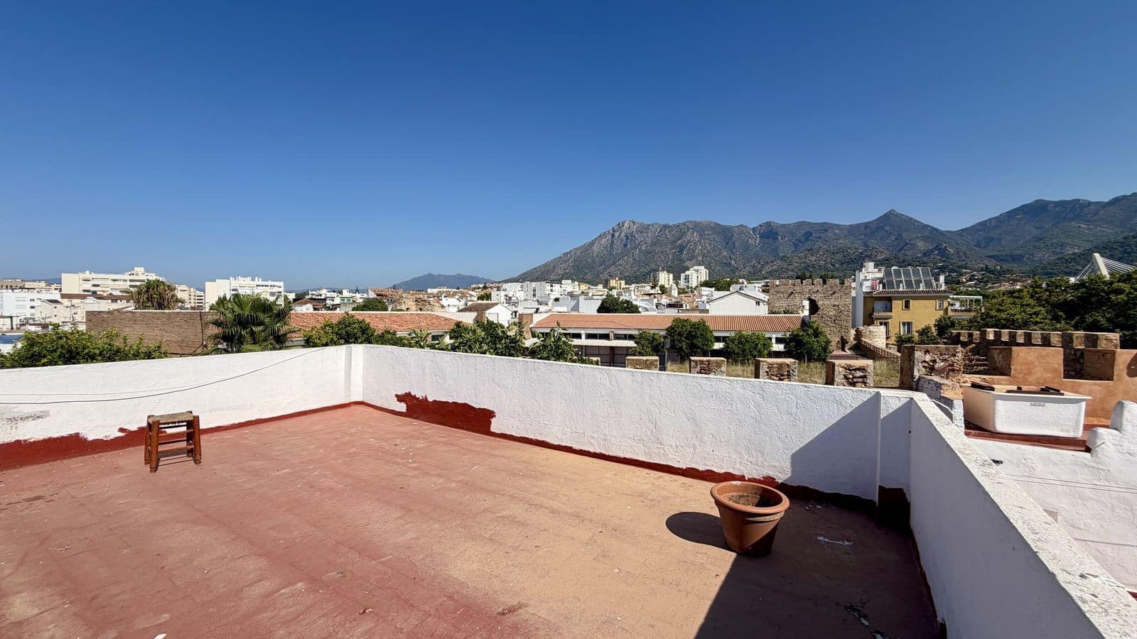 7 soverom Hus til salgs i Marbella - € 955 000 (Ref: 9952210)