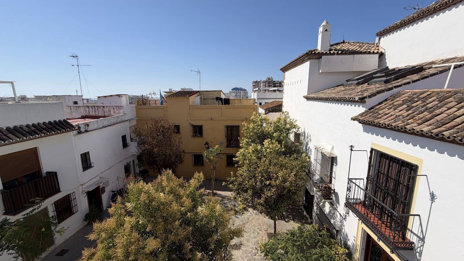 7 soverom Hus til salgs i Marbella - € 955 000 (Ref: 9952210)