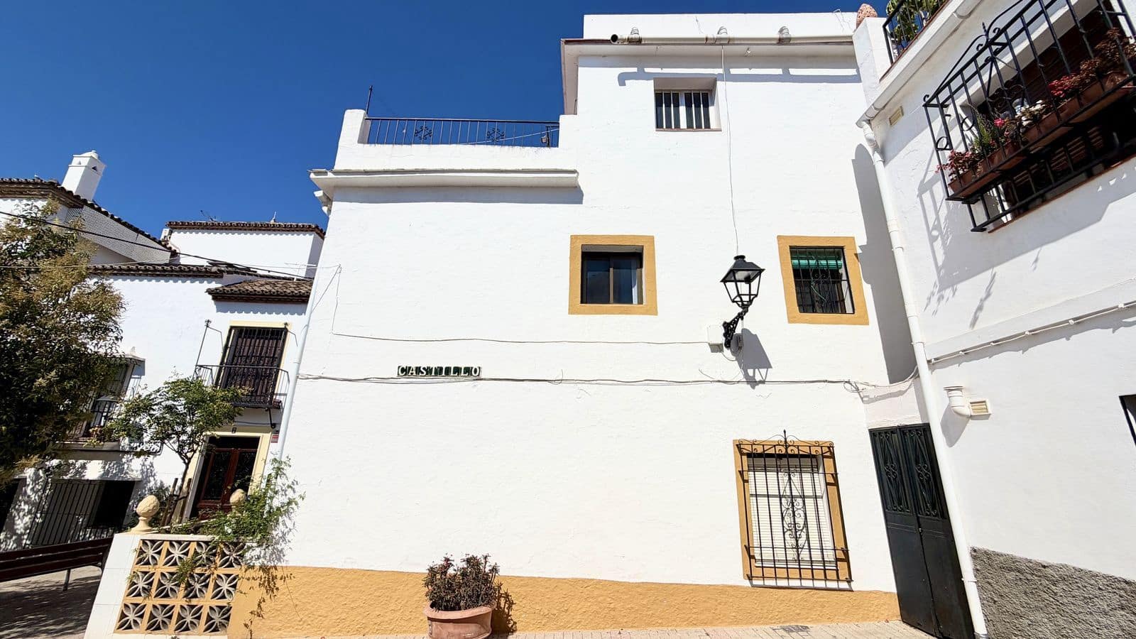7 soverom Hus til salgs i Marbella - € 955 000 (Ref: 9952210)