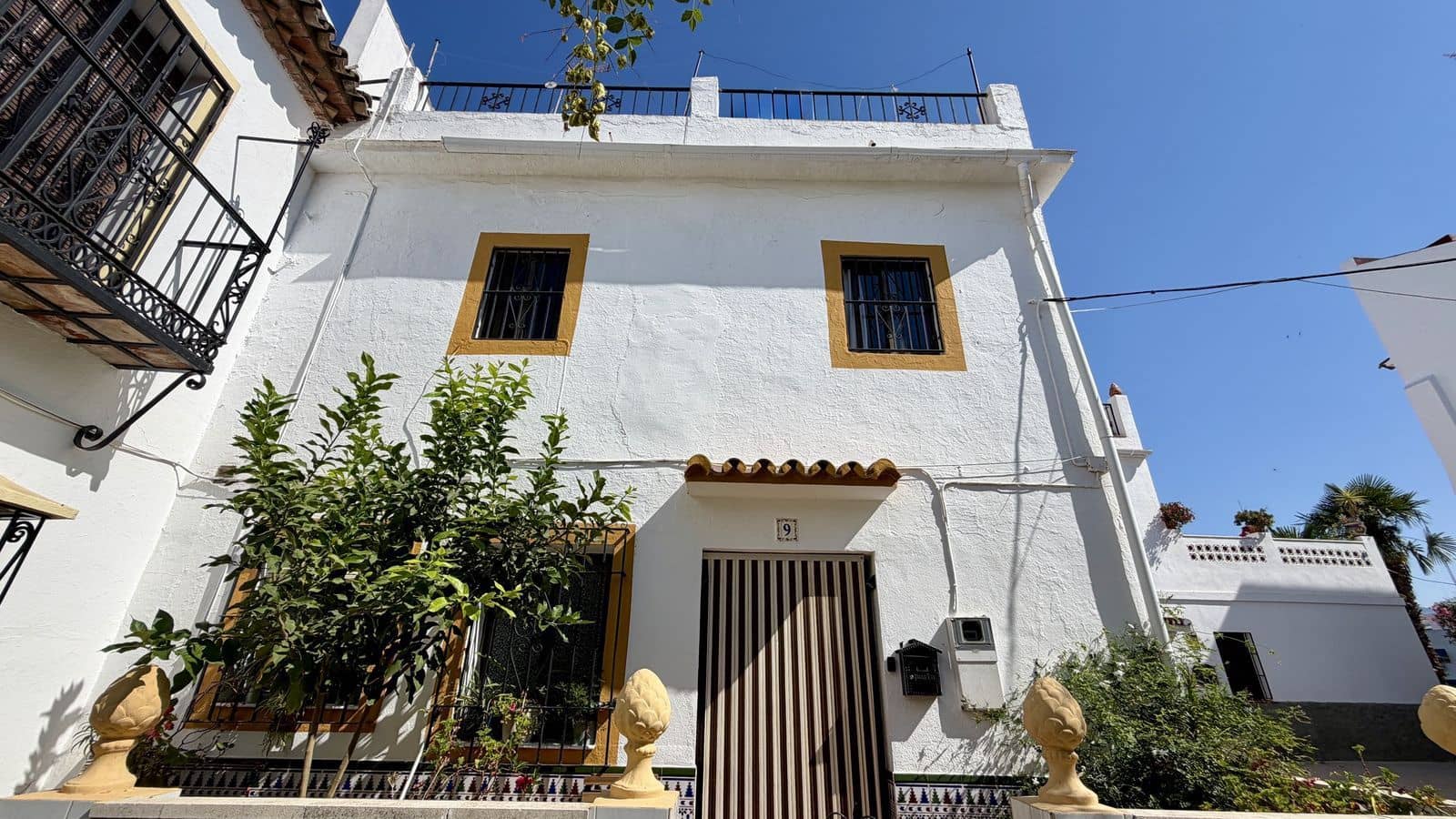 7 soverom Hus til salgs i Marbella - € 955 000 (Ref: 9952210)